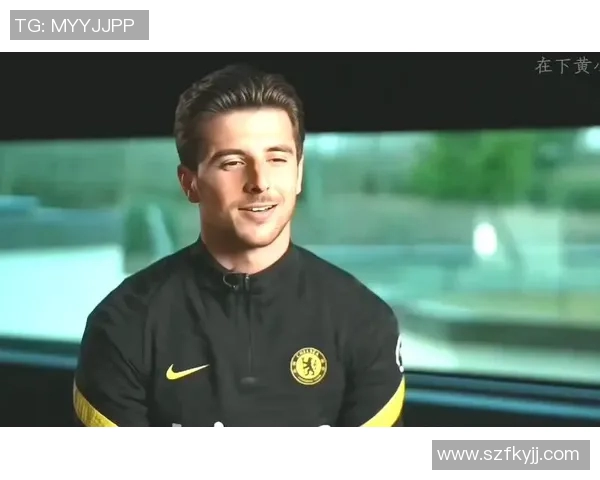 绿茵场上闪耀的巨星一位令人敬佩的足球传奇人物